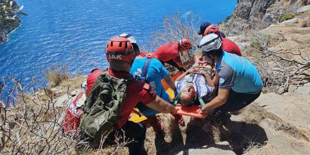 Kelebekler Vadisinde fotoğraf merakı öldürüyordu