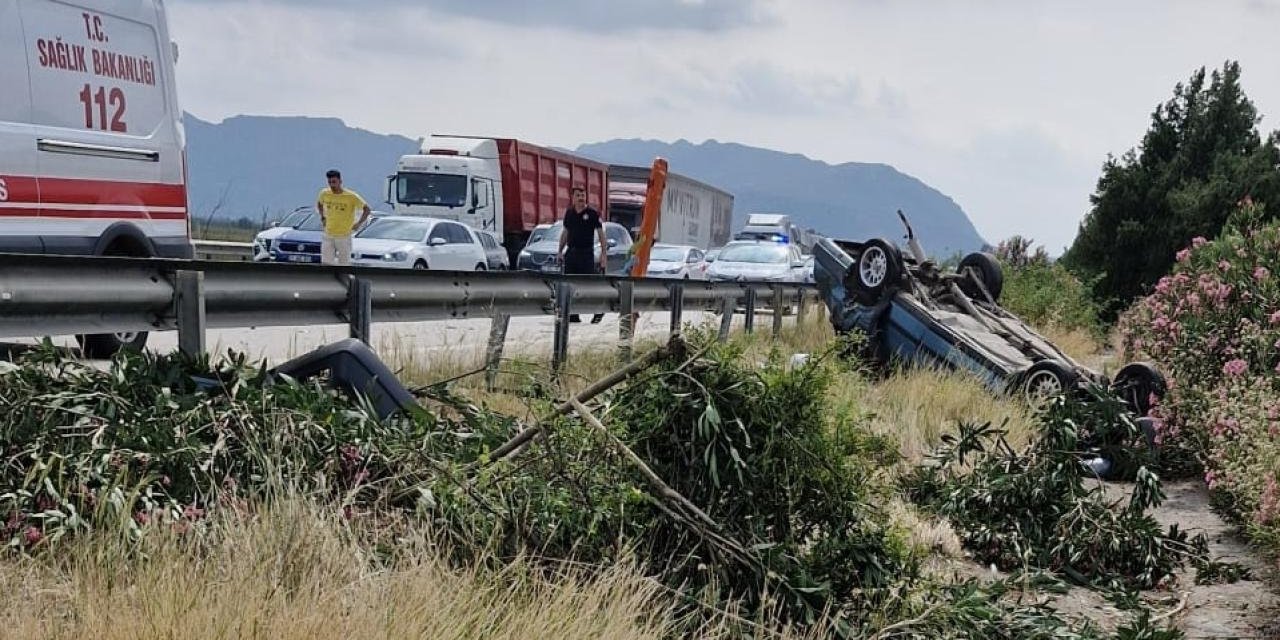 Adana'daki trafik kazası: 1 ölü, 4 yaralı
