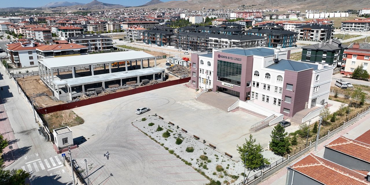 Konya Spor Lisesi’ne kapalı spor salonu ve suni çim saha
