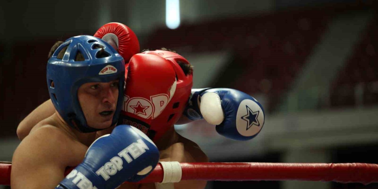 Konya’da 8 bin kick boksçu mücadele ediyor