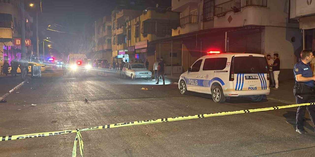 Adana'da silahlı kavganın ortasında kalan bir kişi hayatını kaybetti