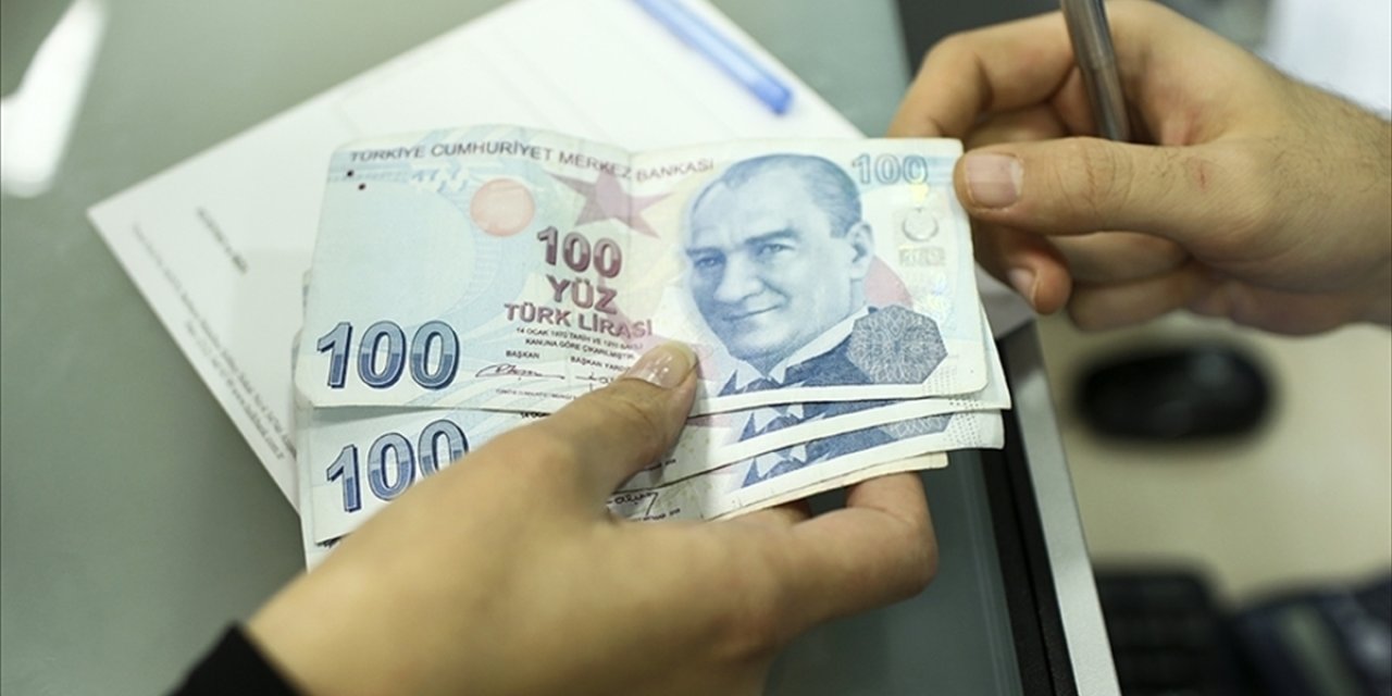 En düşük emekli maaşı resmen 12 bin 500 liraya yükseldi