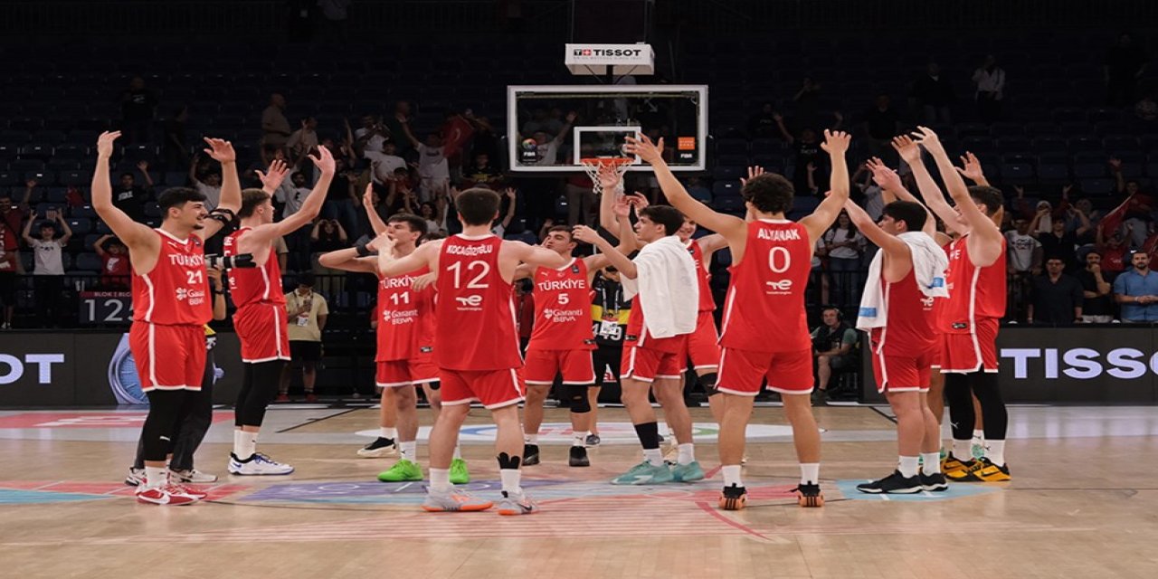 İspanya'yı eleyen U17 Milli Takımı yarı finalde
