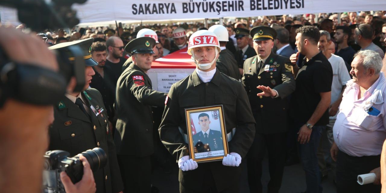 Şehit Astsubay Kıdemli Çavuş Talay son yolculuğuna uğurlandı