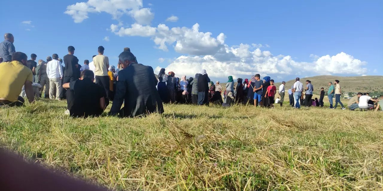 İkiz kardeşlerin kahreden ölümü: Yakınları sinir krizi geçirdi