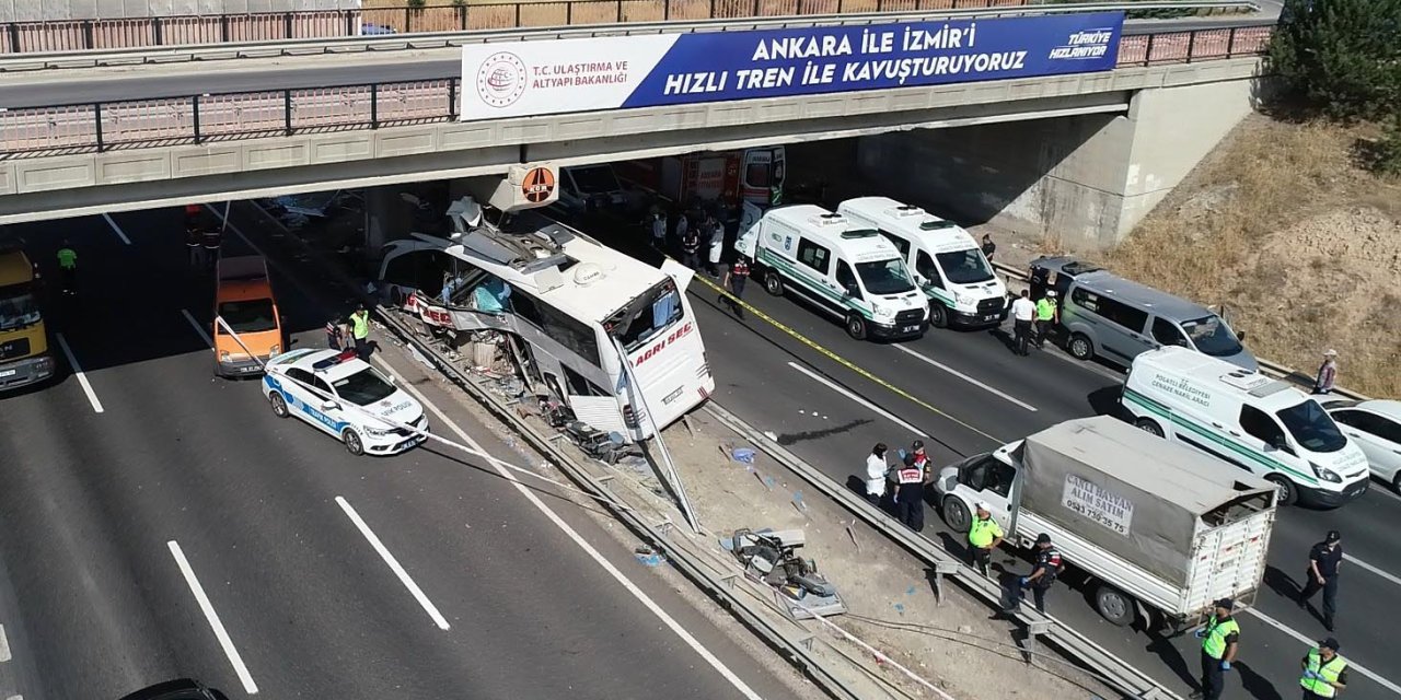 9 kişinin öldüğü kazada yaralanan yolcu: İçime doğmuştu