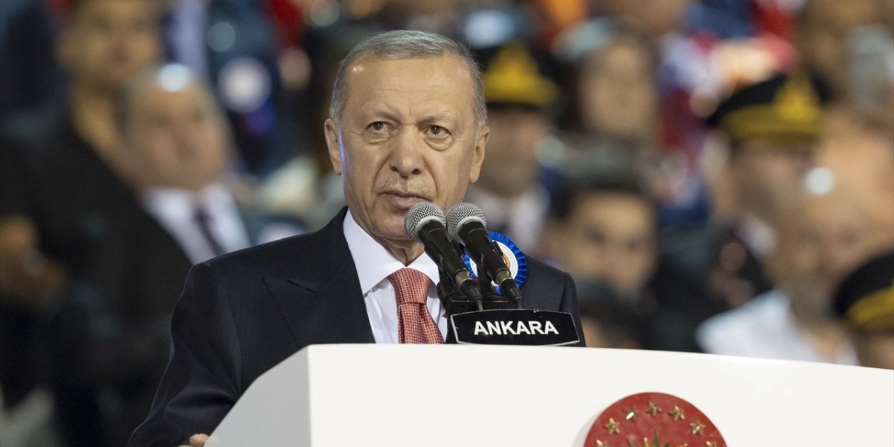 Cumhurbaşkanı Erdoğan: Azim ve kararlılıkla mücadelemizi sürdüreceğiz