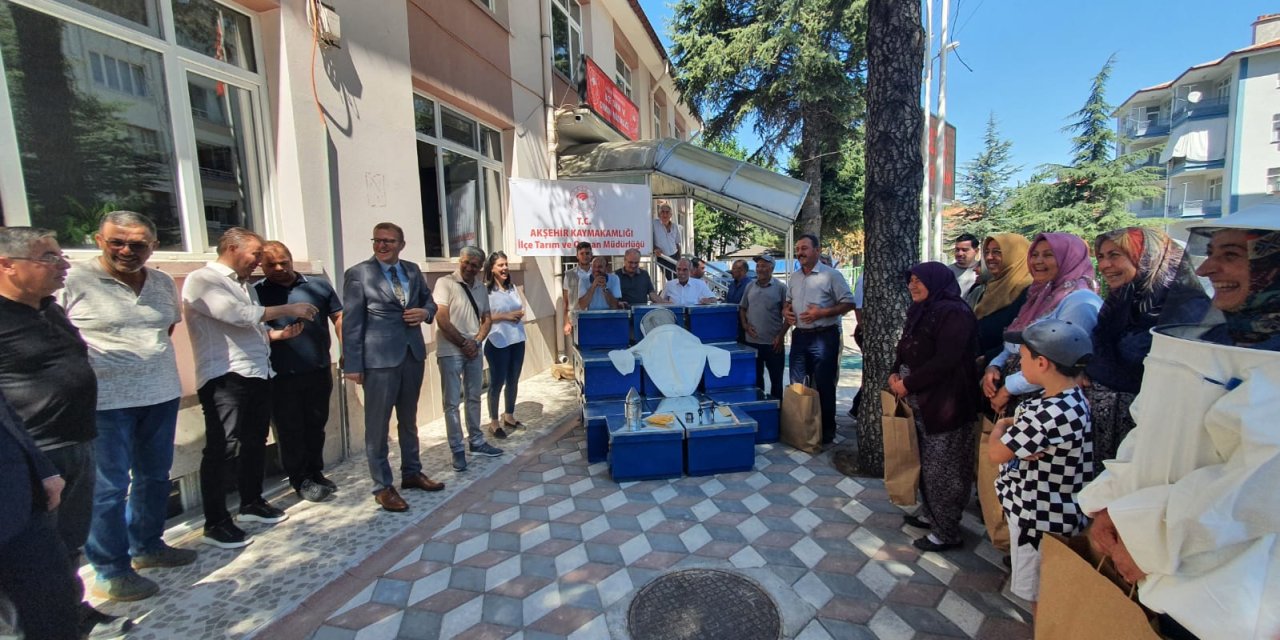 Konya'nın ilçesinde kadın arıcılara destek