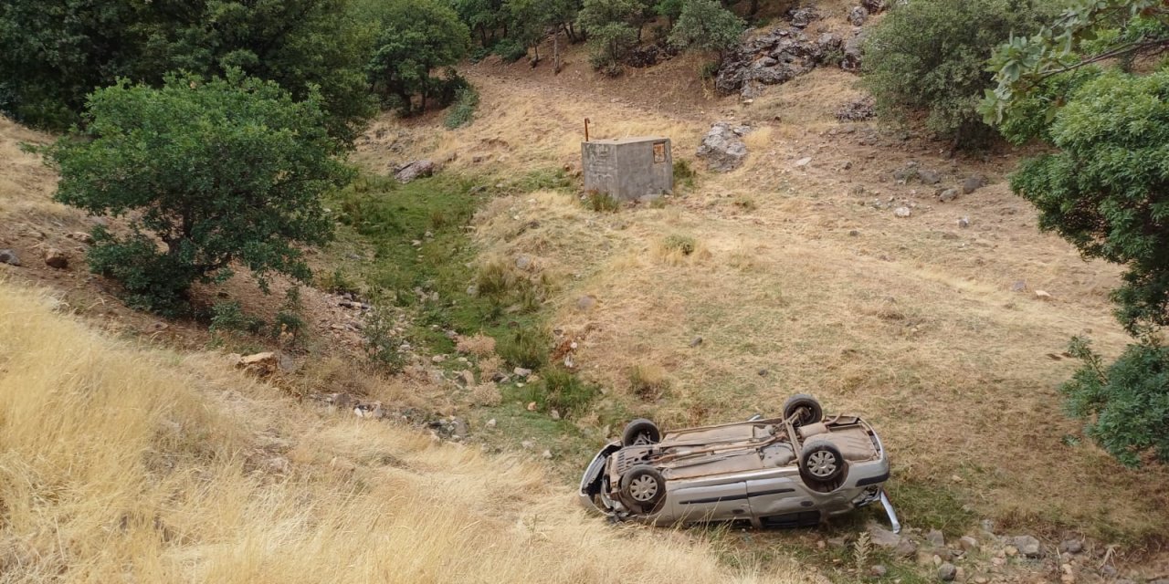 Elazığ'da otomobil dere yatağına düştü: 6 yaralı