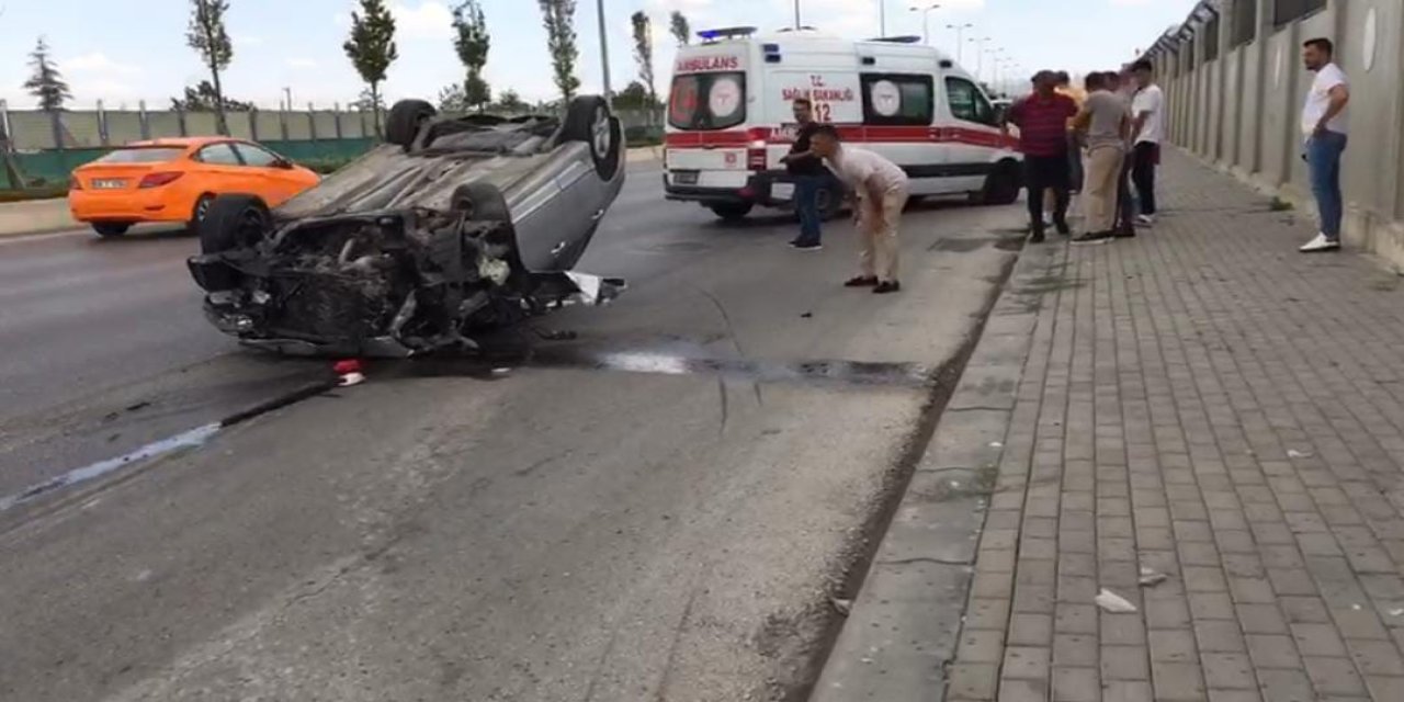 Sürücüsünün kontrolünden çıkan otomobil takla attı: 1 ölü, 1 yaralı