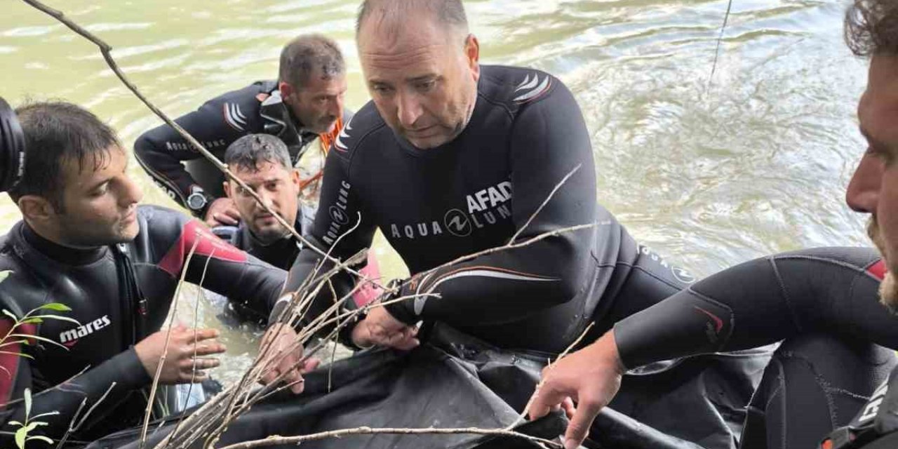 Balık tutmak isteyen çocuk canından oldu