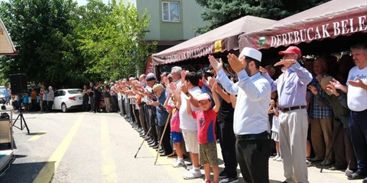 Derebucak'ta yağmur duası yapıldı