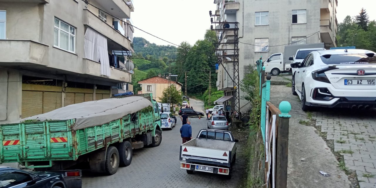 Rize'de MHP İlçe Başkanı silahlı saldırıda öldü