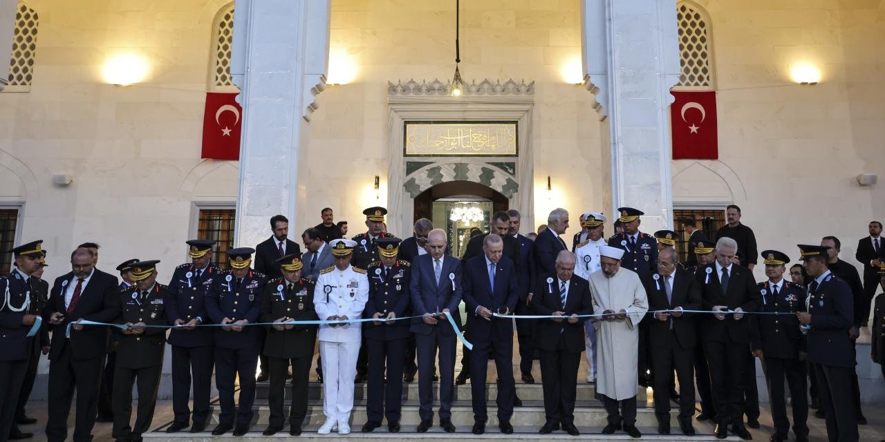 Cumhurbaşkanı Erdoğan, Hava Harp Okulu Camii'nin açılışını yaptı