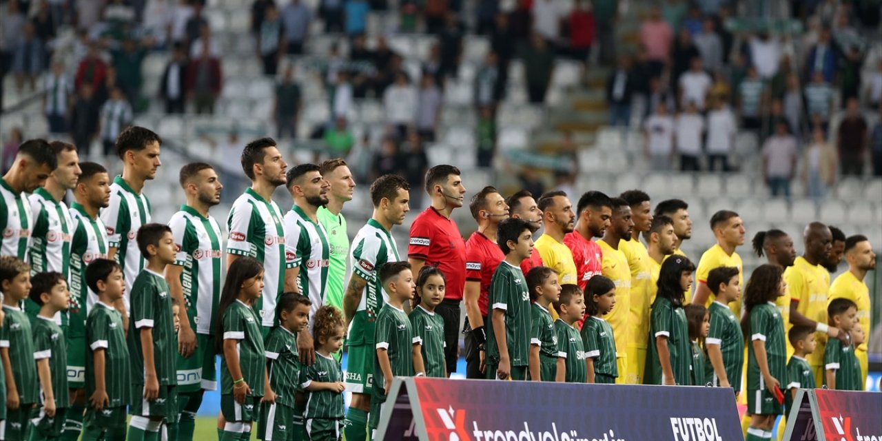 Konyaspor maçını kaç taraftar izledi?