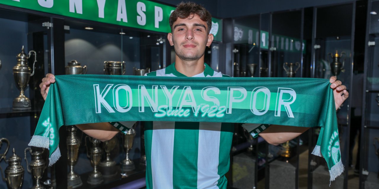 Konyaspor genç oyuncuyla imzaladı!