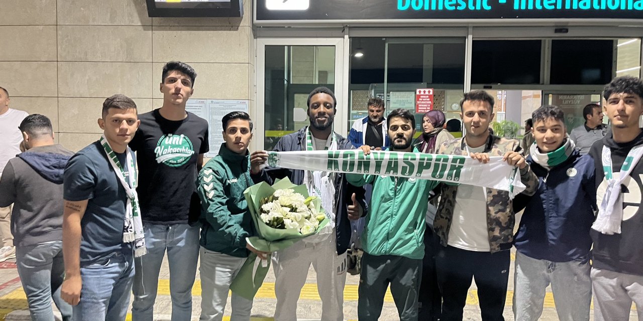 Konyaspor stoperine kavuştu!