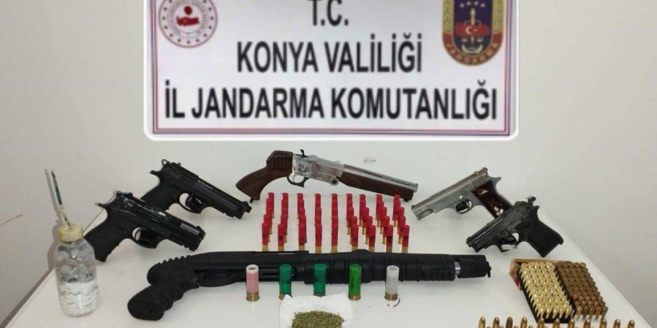 Konya’nın iki ilçesinde silah kaçakçılarına operasyon