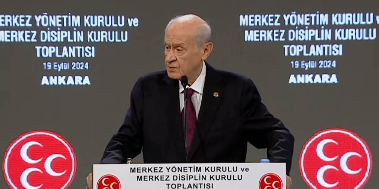 Bahçeli: Anayasa'nın ilk 4 maddesine şaşı bakanlar bizim için yok hükmündedir