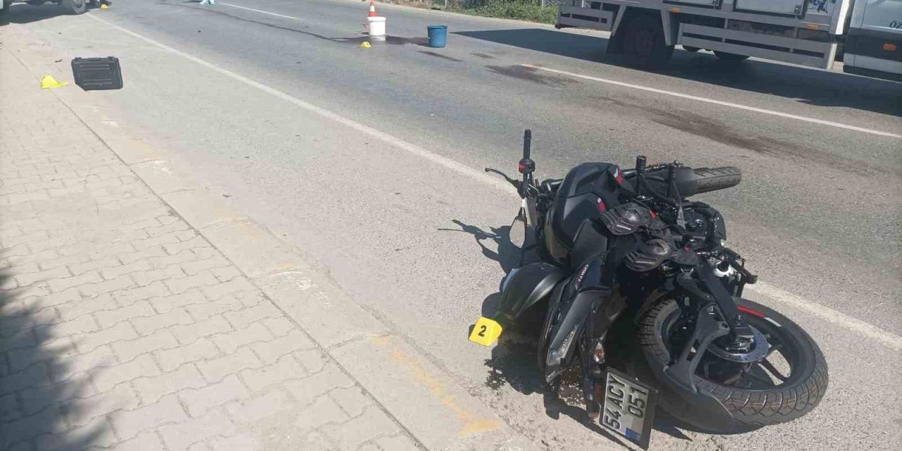 20 yaşındaki motosikletli genç kız kazada öldü