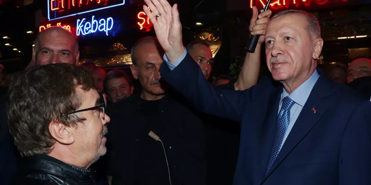 Çorbacıya uğrayan Cumhurbaşkanı Erdoğan'a sevgi seli