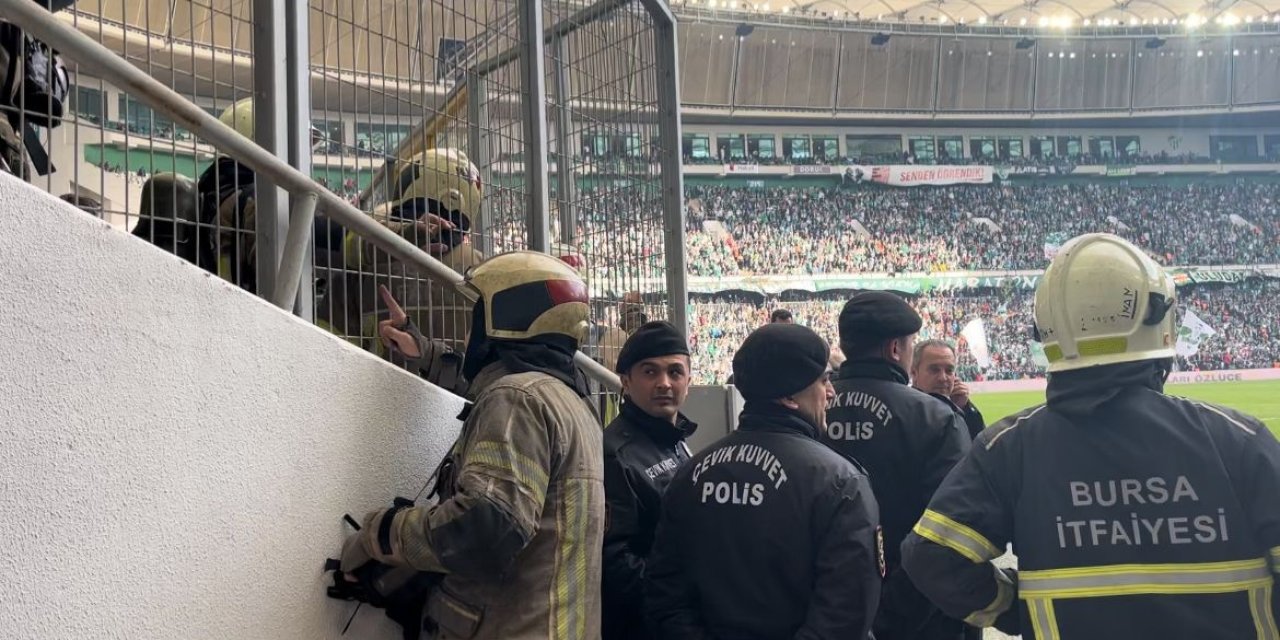 Bursaspor maçında yangın paniği