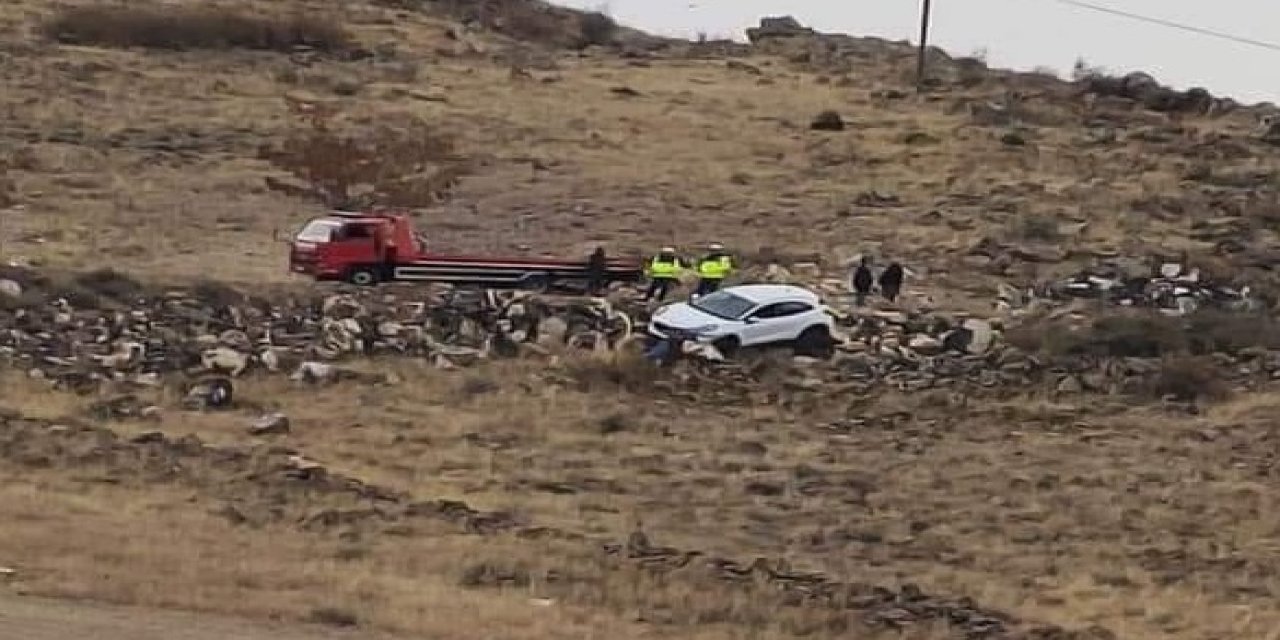 Seyir halindeki otomobilde kalp krizi geçiren sürücü öldü