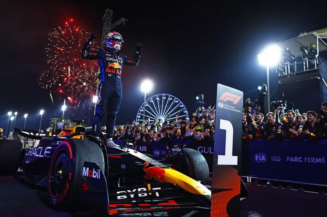 Formula 1'de şampiyon Max Verstappen