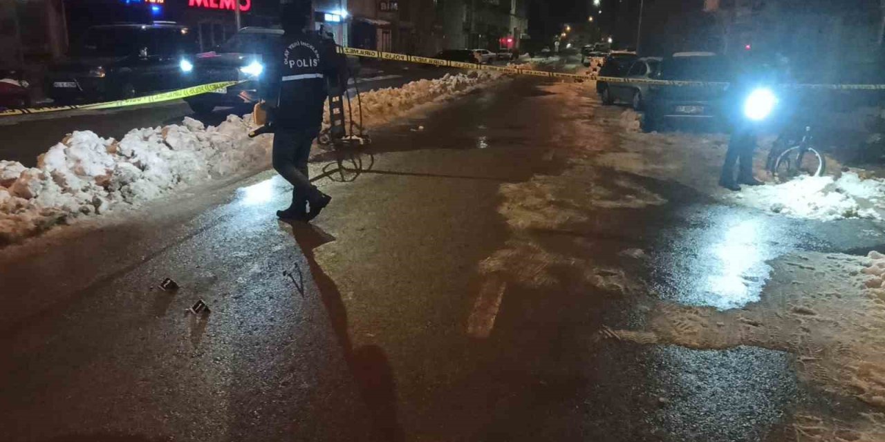 Konya'da husumetlisini cadde ortasında ateş edip yaraladı