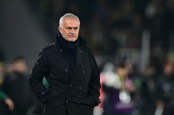 Mourinho'dan Dursun Özbek'e tepki!