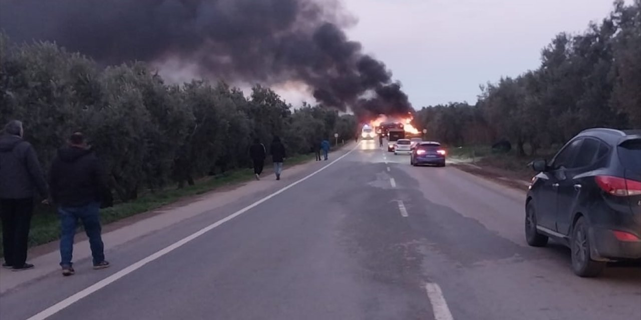 Bursa'da tankerle çarpışan otomobildeki muhtar öldü, 1 kişi ağır yaralandı