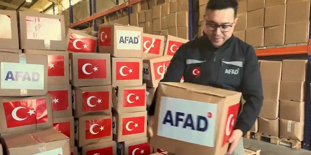 AFAD, Münbiç'te 1365 aileye gıda kolisi ulaştırdı