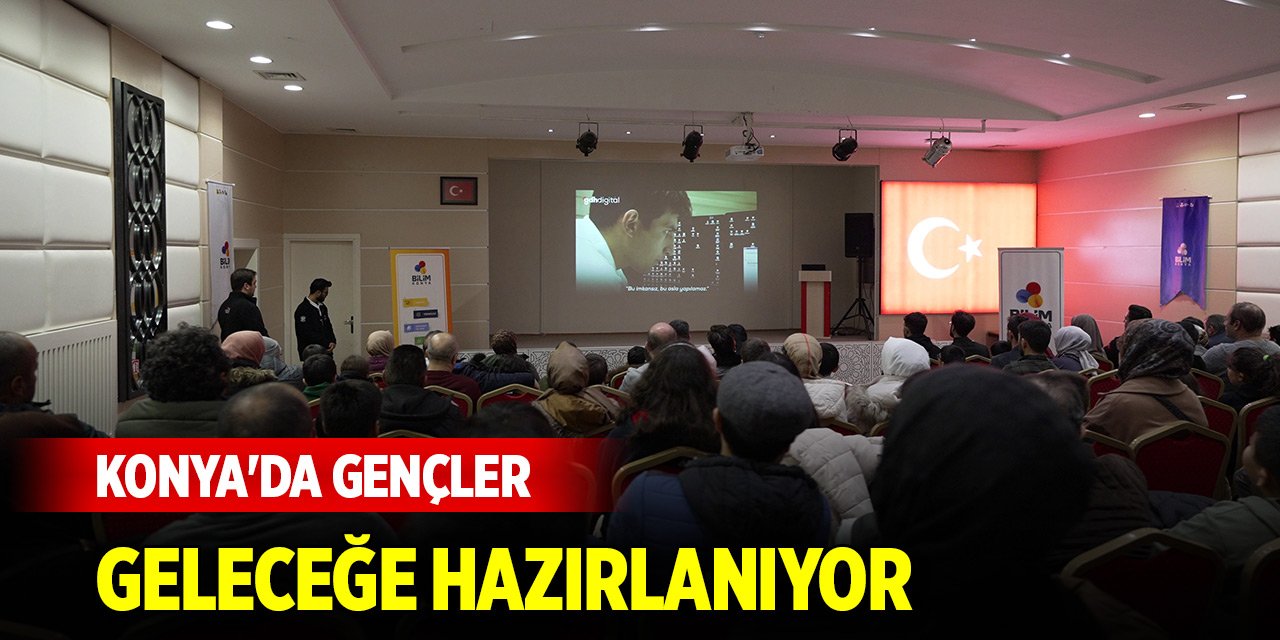 Konya'da, teknolojiye ilgi duyan gençler geleceğe hazırlanıyor