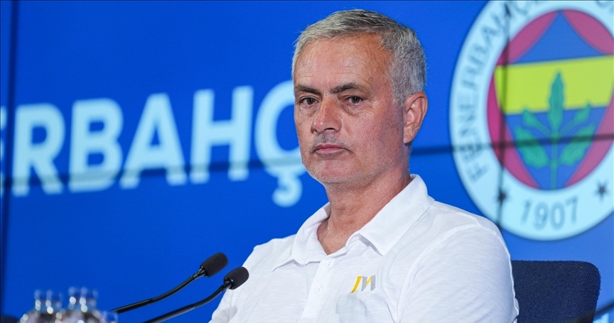 Jose Mourinho Göztepe maçında yok