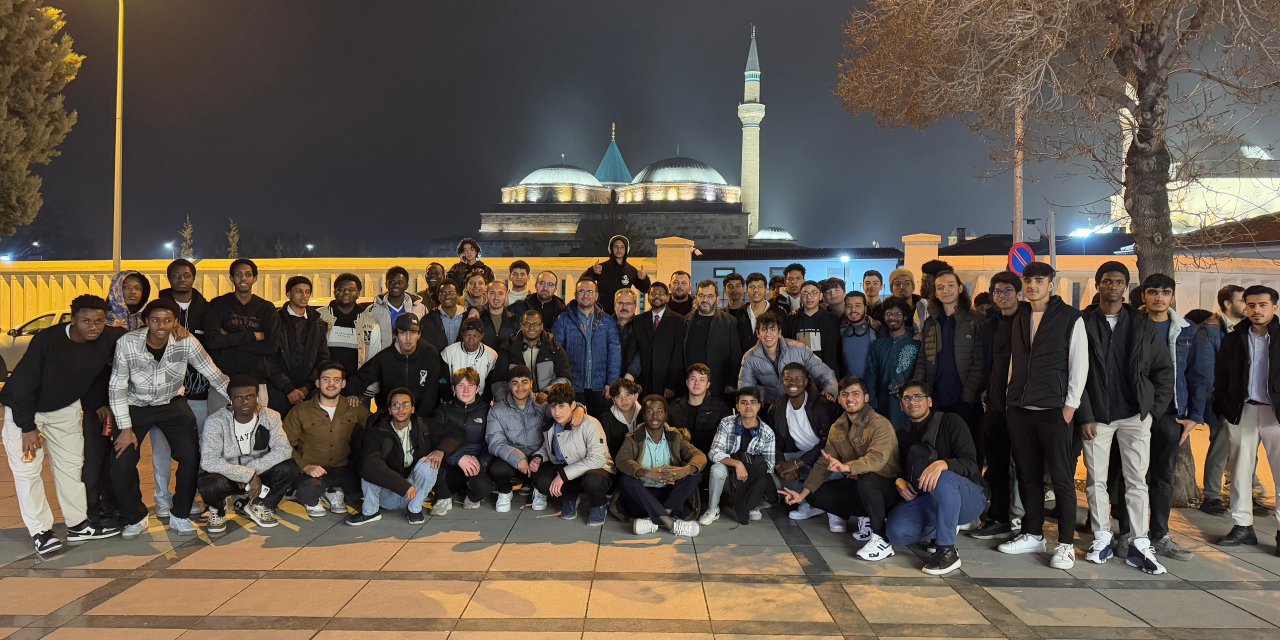 Uluslararası İmam Hatip Mezunları Konya’da buluştu