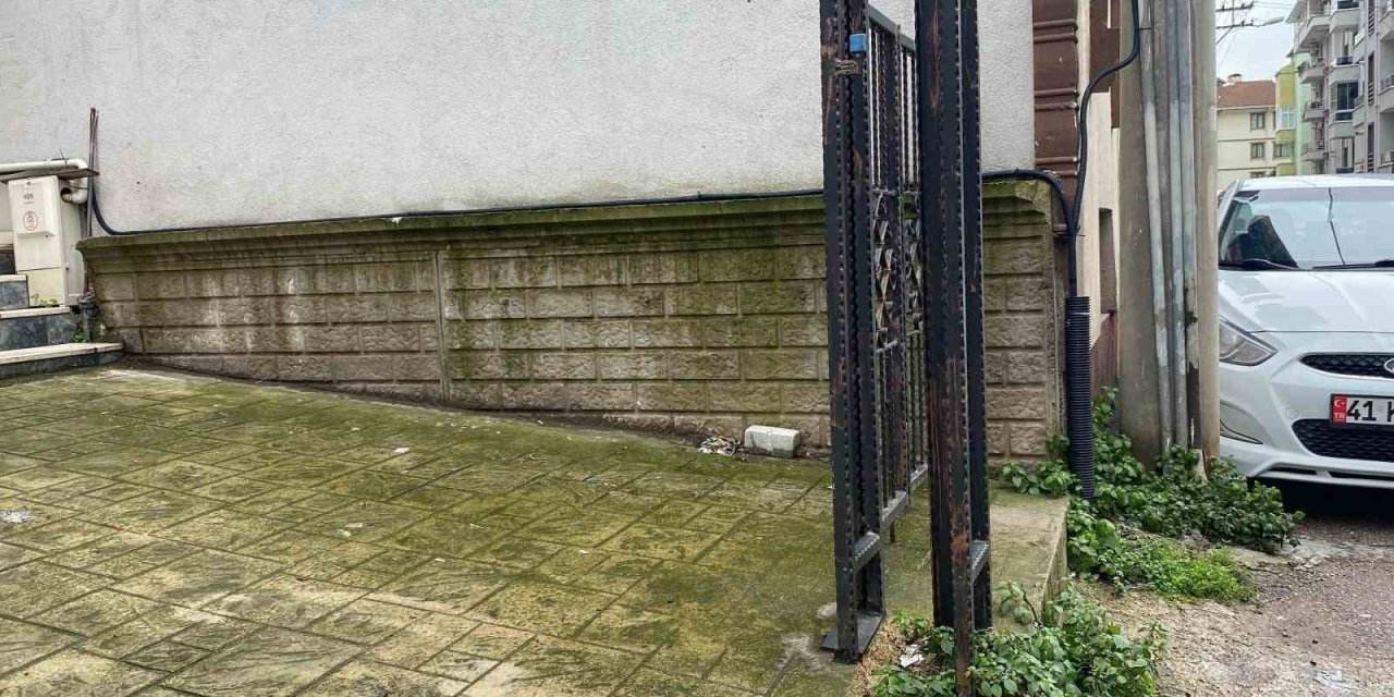 25 günlük bebek sokağa terk edildi