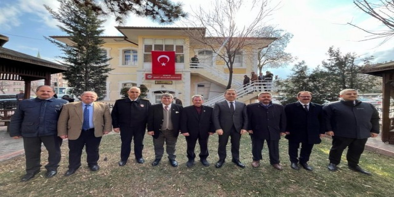 Konya’da şehitler için hatim okudu