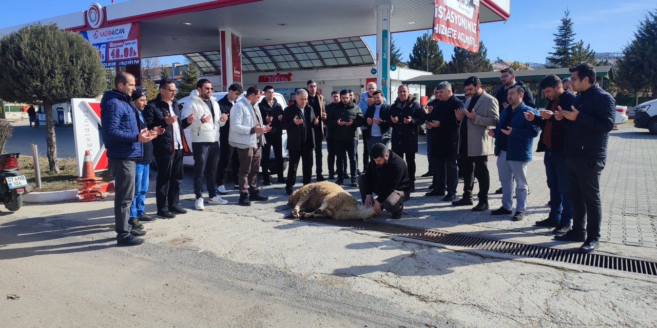 Nadir Avcan 17’nci şubesini açtı