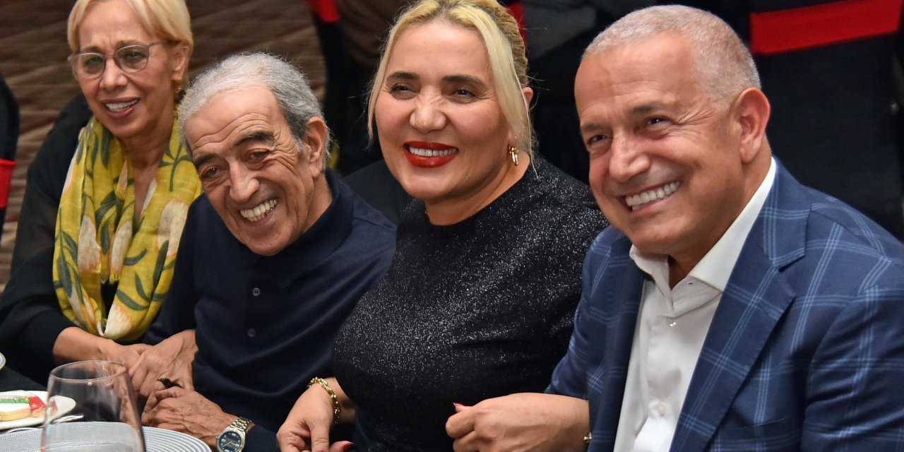 Edip Akbayram'ın ailesiyle birlikte son görüntüleri ortaya çıktı