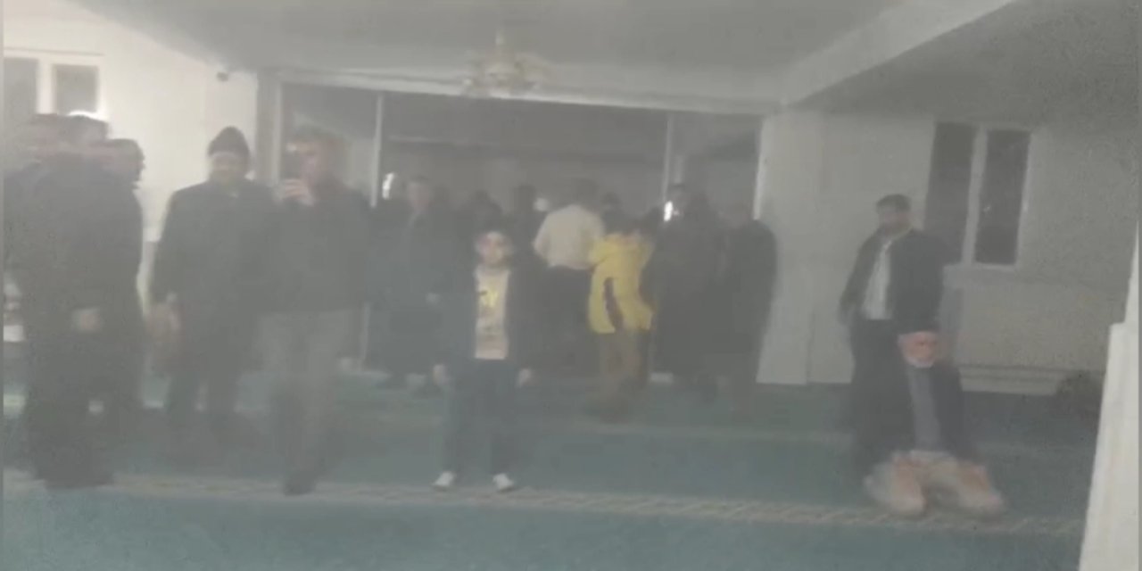 Teravihte yangın çıktı!