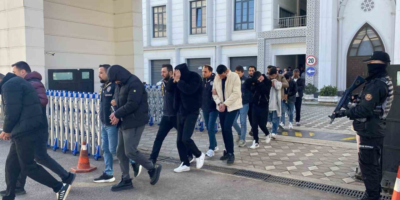 Sahte bungalov ilanıyla 120 milyonluk vurgun yapan 30 şüpheliden 22’si tutuklandı