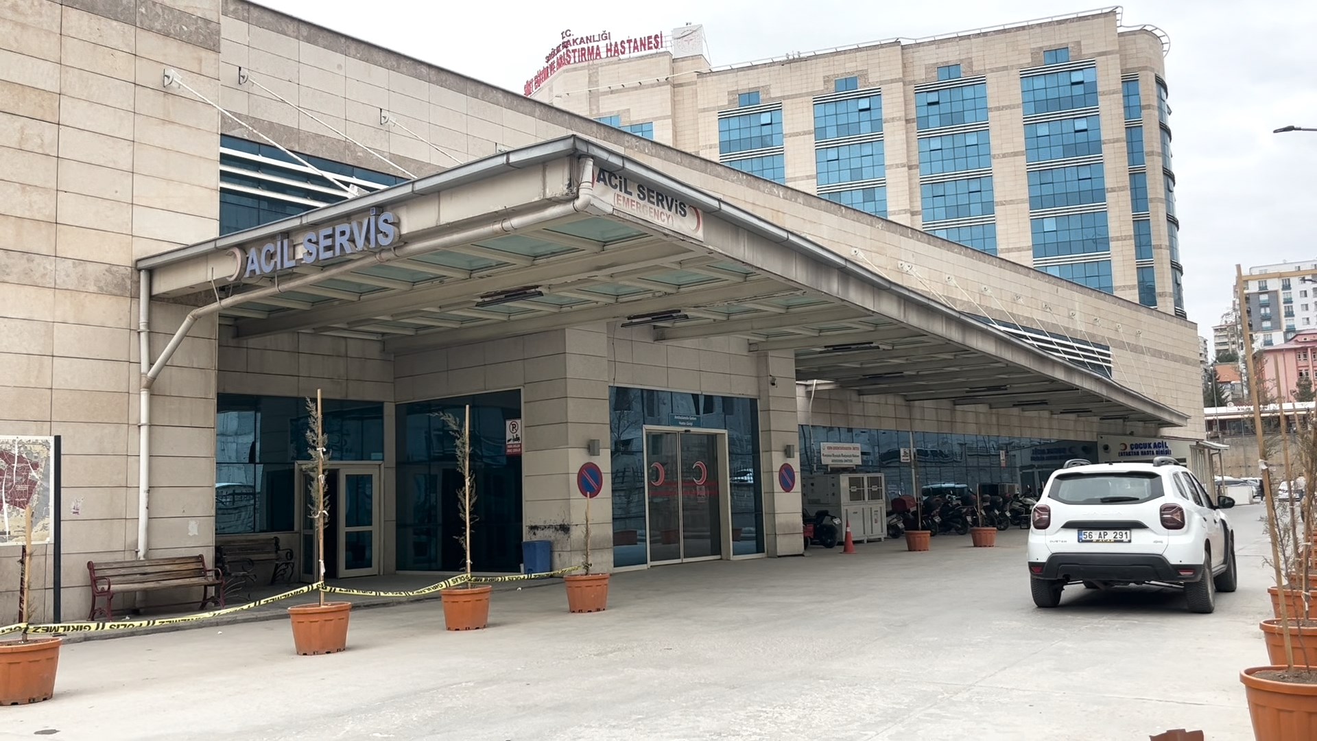 Devrilen traktörün sürücüsü öldü