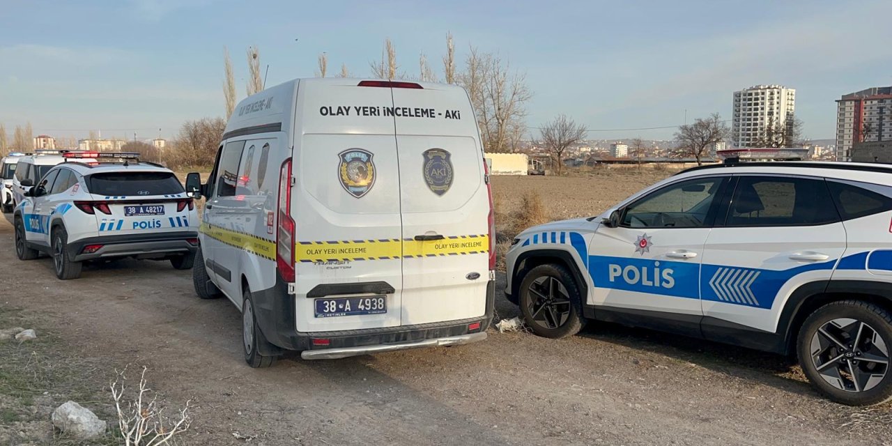 Boş bir arazide 1 kişi ölü, 3 kişi ise baygın halde bulundu