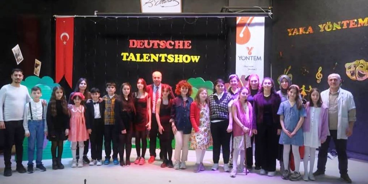 Yöntem Kolejinde Almanca gösteri