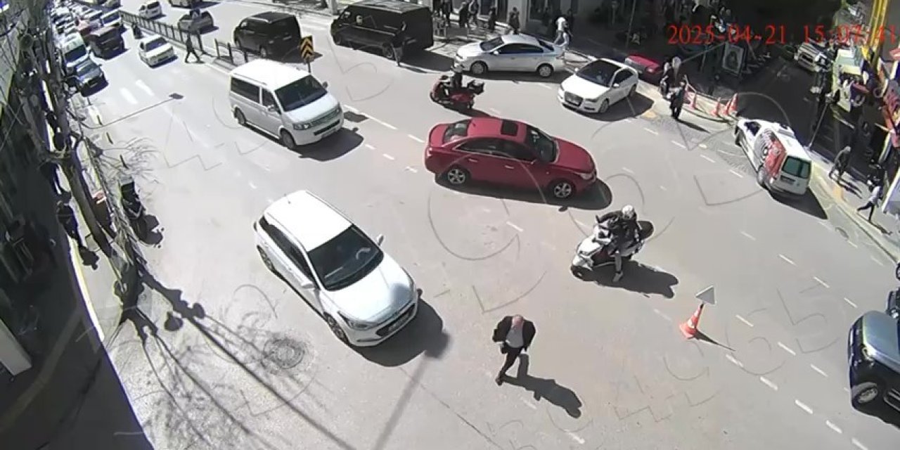 Amasya’da otomobil kavşakta yayaya çarptı