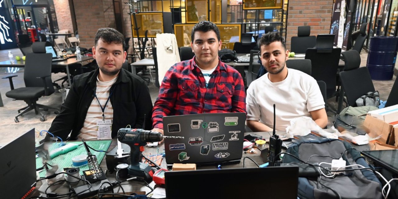 NEÜ Mühendislik Fakültesi öğrencilerinden Agrotech 2025 Hackathonu’nda birincilik