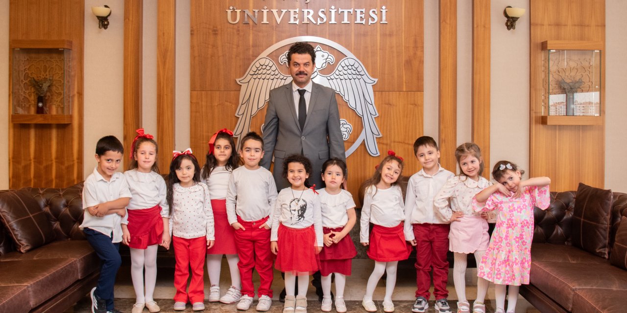 Selçuk Üniversitesinin minik rektörleri