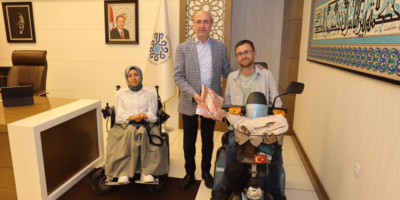 Pekyatırmacı gençleri makamında ağırladı