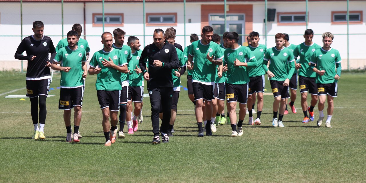 1922 Konyaspor karar maçında!