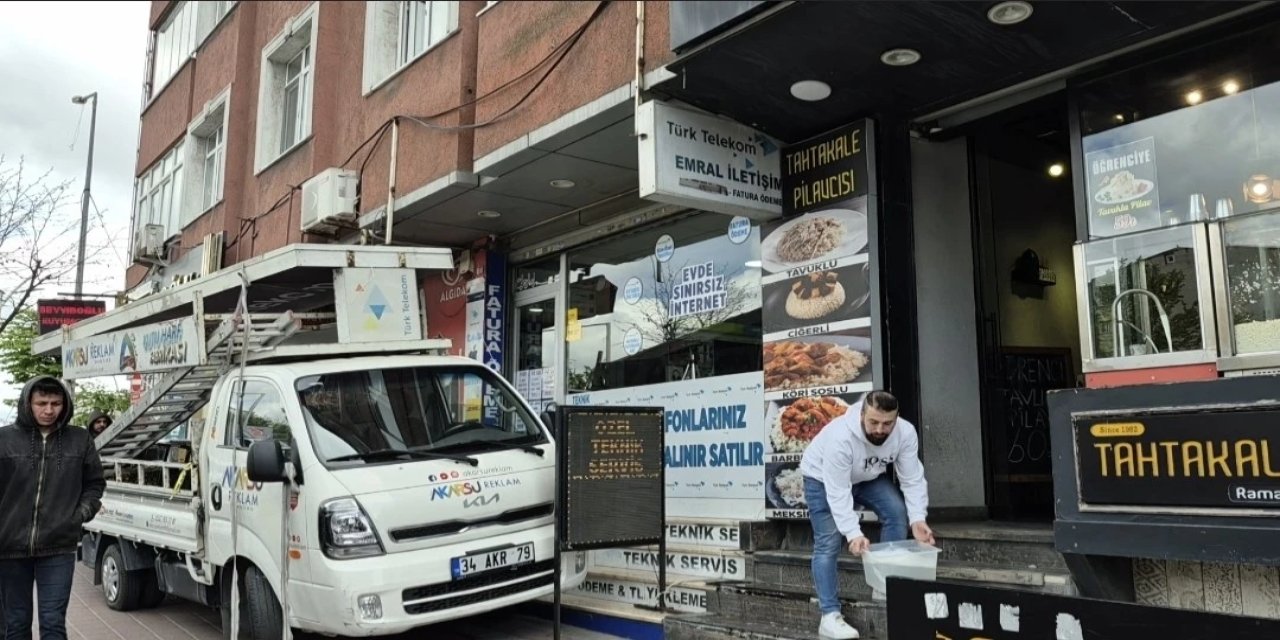 Kamyonetten düşen adam hayatını kaybetti
